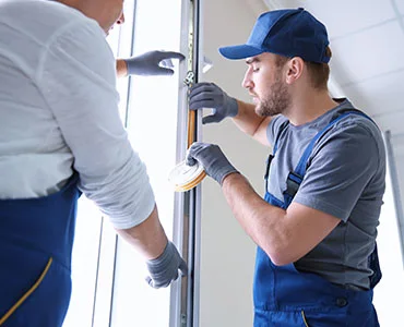 glass repair experts in Southwest Calgary